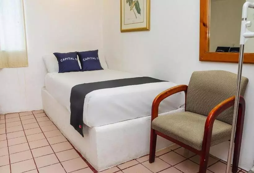 スタンダードトリプルルーム, Capital O Hotel Dos Mares, Cabo San Lucas