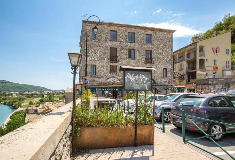 חדר סטנדרט חדר אמבטיה משותף, Hôtel De La Citadelle