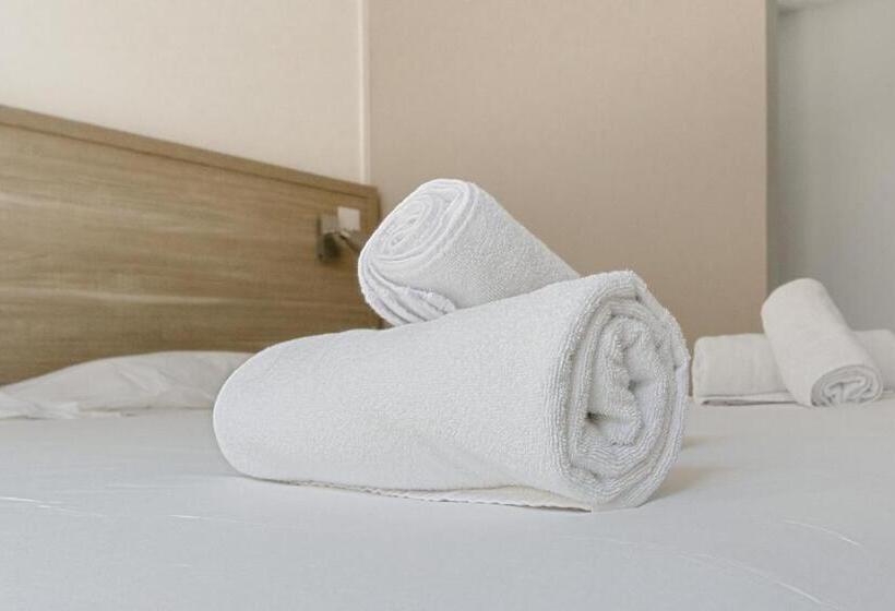 Deluxe room with river view, Hôtel De La Citadelle