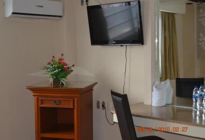 스탠다드 룸 킹사이즈 침대, Impala Atras Del Ado