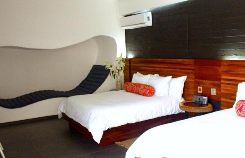 Standart Oda, Isla Tajín