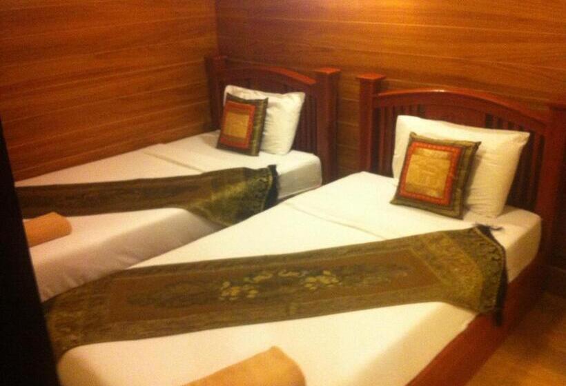 اتاق سوپریور, Tanee Place