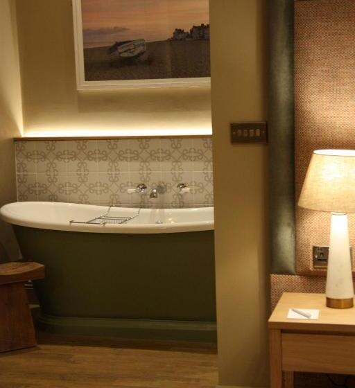 جناح ديلوكس, The Bell Hotel, Saxmundham