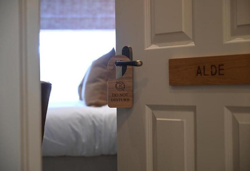 غرفة أساسية, The Bell Hotel, Saxmundham