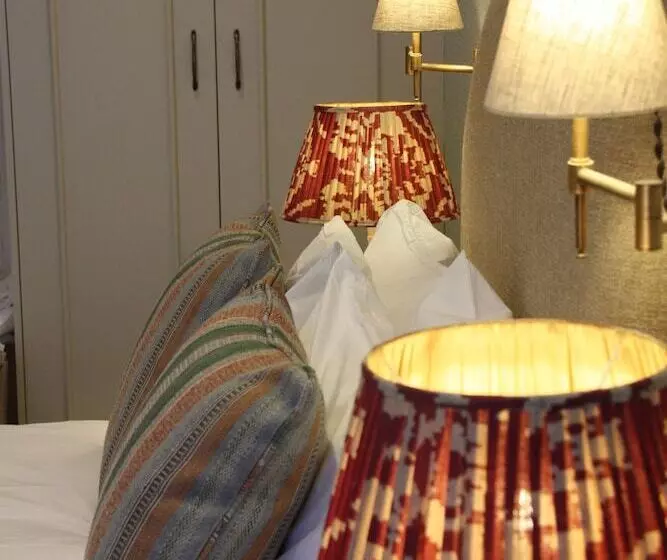 クラシックルーム, The Bell Hotel, Saxmundham