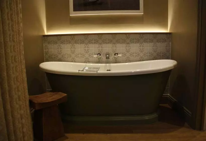 デラックススイート, The Bell Hotel, Saxmundham