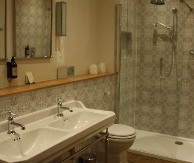 جناح ديلوكس, The Bell Hotel, Saxmundham