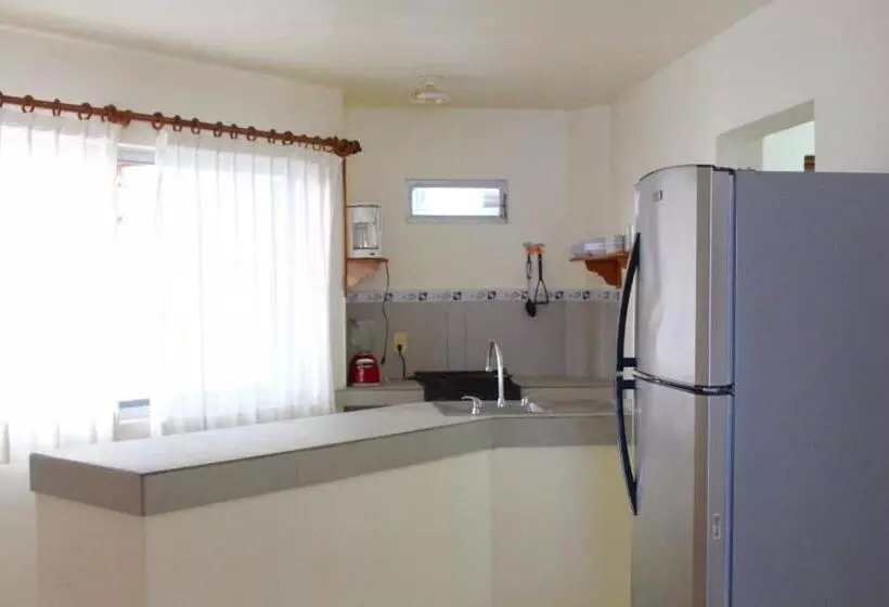 2 Bedrooms Suite Sea View, Y Suites Corita