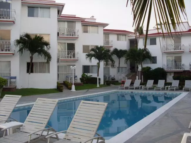 2 Bedrooms Suite Sea View, Y Suites Corita