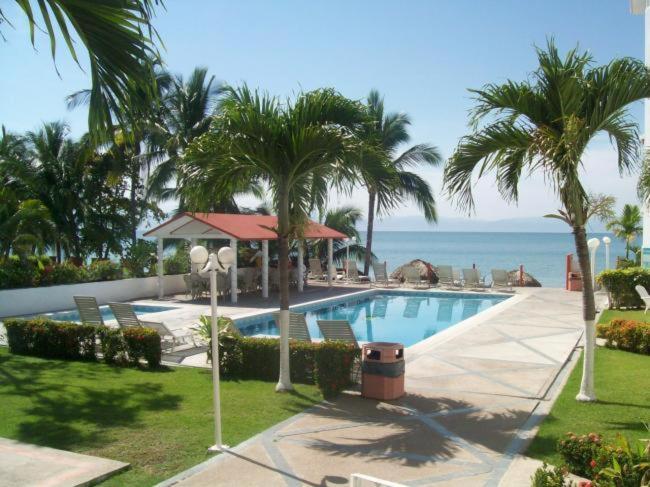 2 Bedrooms Suite Sea View, Y Suites Corita