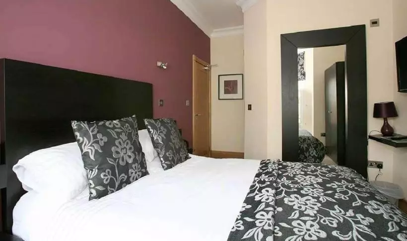 اتاق اجرایی, The Arc   Boutique B&b