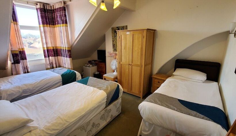 Трехместный Номер Deluxe, Diamonds Guest House