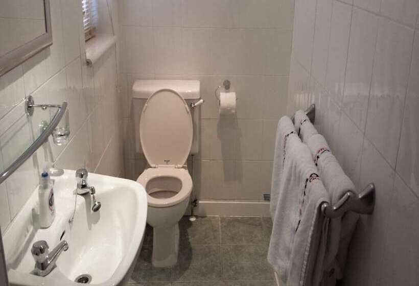 Номер Стандарт Трехместный, Diamonds Guest House