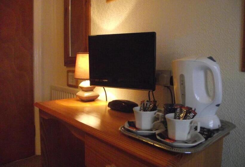 חדר אקונומי, The Molly House