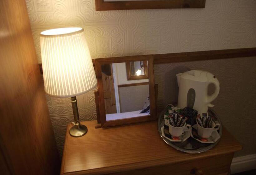 חדר סטנדרט, The Molly House