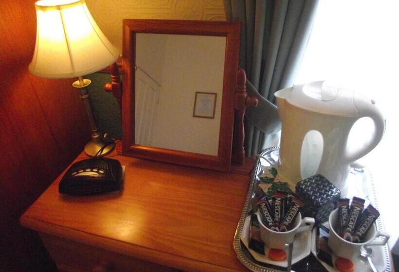 חדר סטנדרט, The Molly House