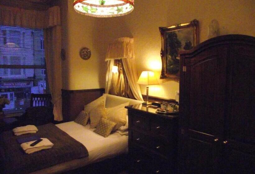 اتاق لوکس, The Molly House