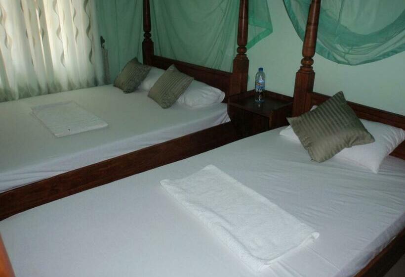 חדר סטנדרט שתי מיטות זוגיות, Rock Villa Relax City Home