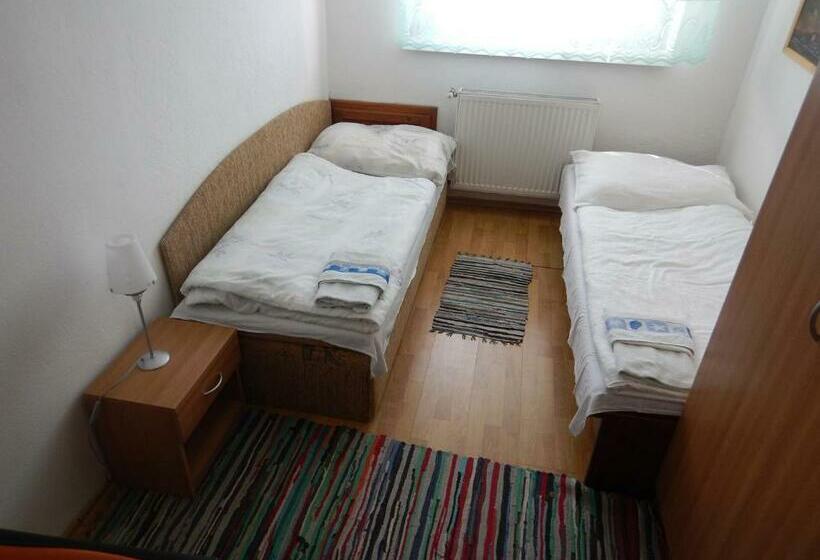 סוויטת 2 חדרי שינה, Penzión Rodinné Vinárstvo ďurík