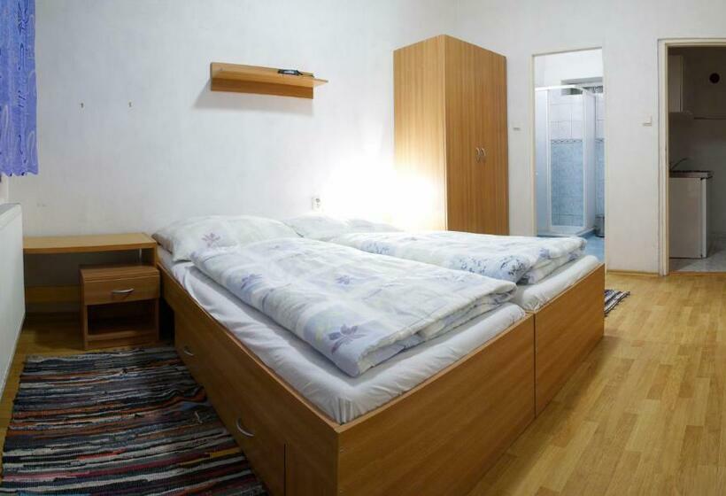 חדר אקונומי, Penzión Rodinné Vinárstvo ďurík