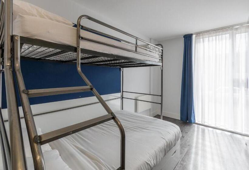 اتاق استاندارد, Destiny Student  Holyrood