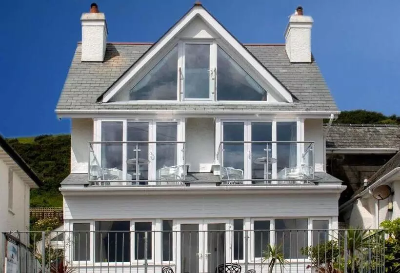 オーシャンビュースタンダードルームバルコニー付き, Seaview