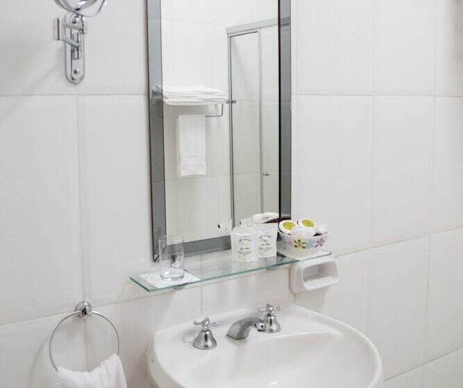 اتاق استاندارد سه نفره, Asunción Gran