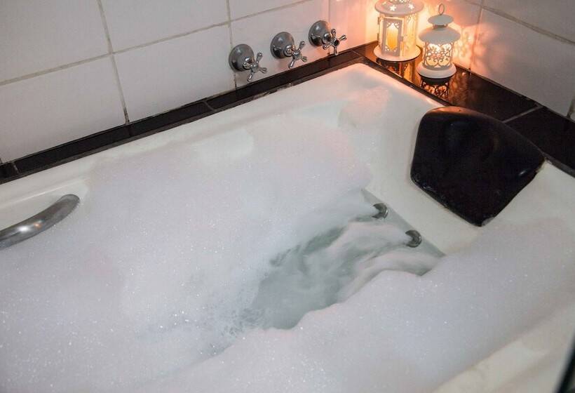 اتاق استاندارد سه نفره, Asunción Gran