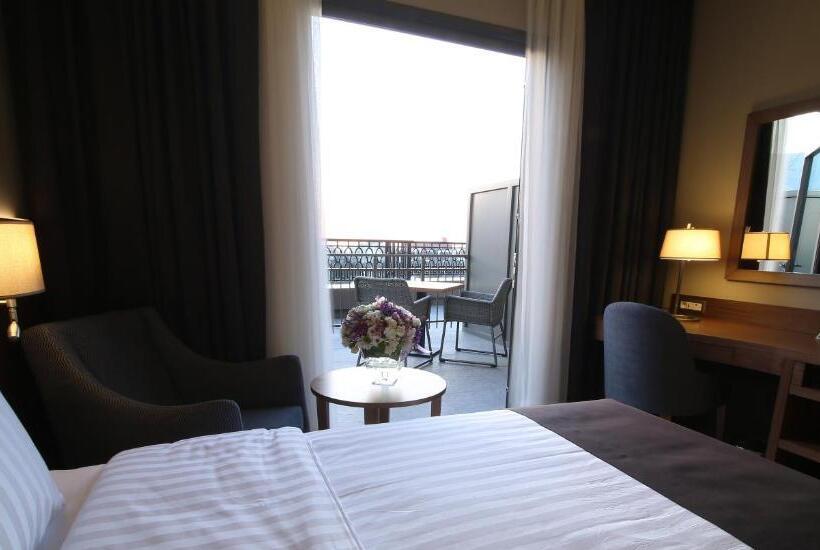 اتاق استاندارد با تراس, Holiday Inn Bursa   City Centre, An Ihg