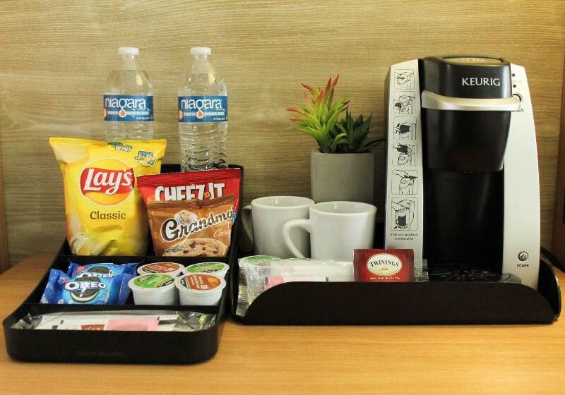 Стандартный Номер Кровать Кинг, Holiday Inn San Marcos Convention Center, An Ihg