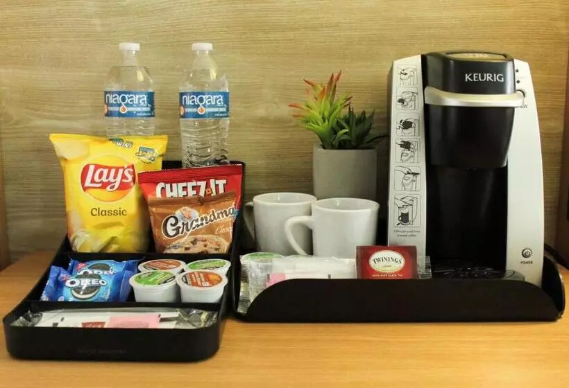 Standard-huone 2 Parivuodetta, Holiday Inn San Marcos Convention Center, An Ihg
