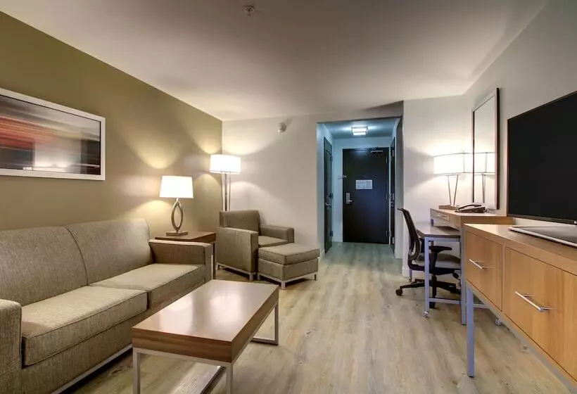 キングサイズベッドのスイートルーム, Holiday Inn & Suites Peoria At Grand Prairie, An Ihg
