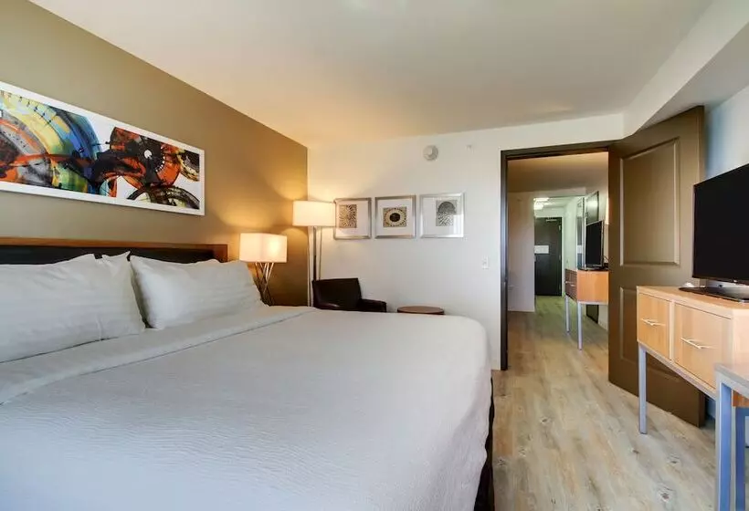 キングサイズベッドのスイートルーム, Holiday Inn & Suites Peoria At Grand Prairie, An Ihg