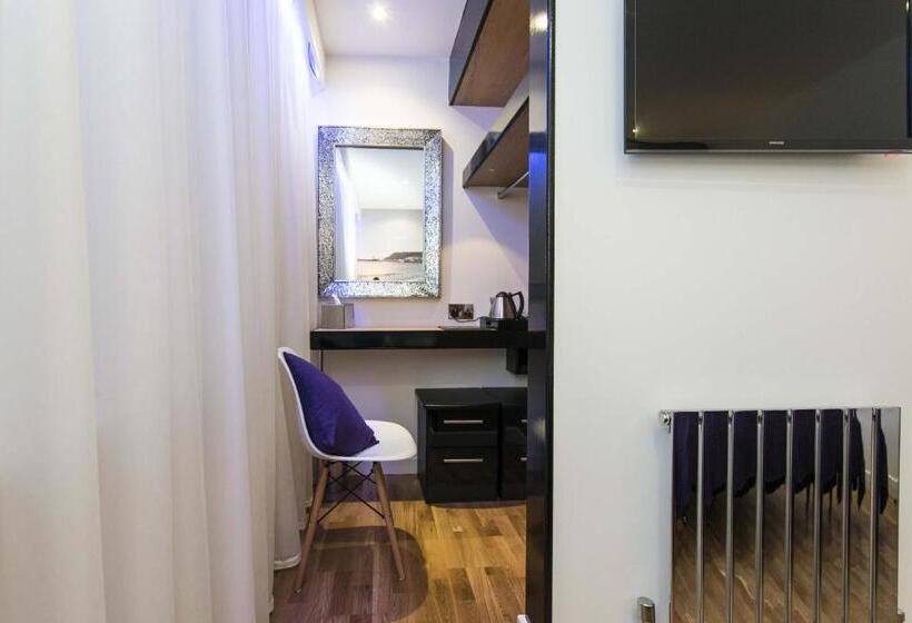 Номер Стандарт, The Mayfield Seamer