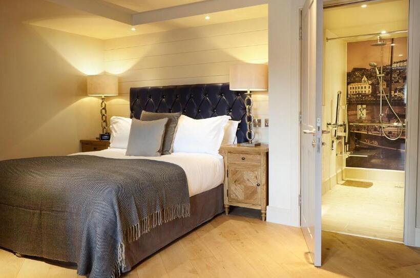 Номер Стандарт Адаптированный для Инвалидов, The Mayfield Seamer