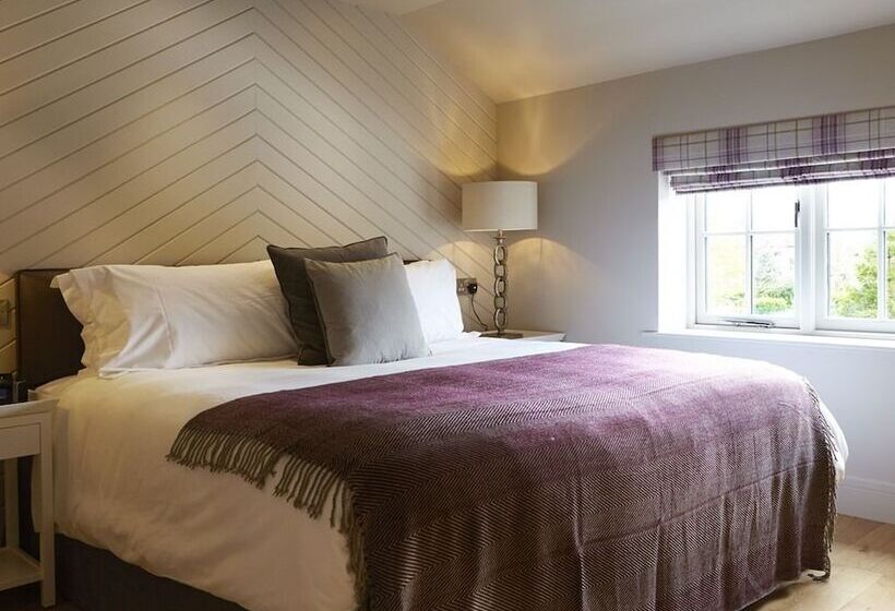 Номер Superior, The Mayfield Seamer