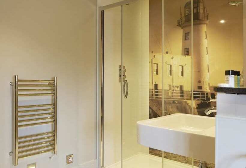 Номер Superior, The Mayfield Seamer