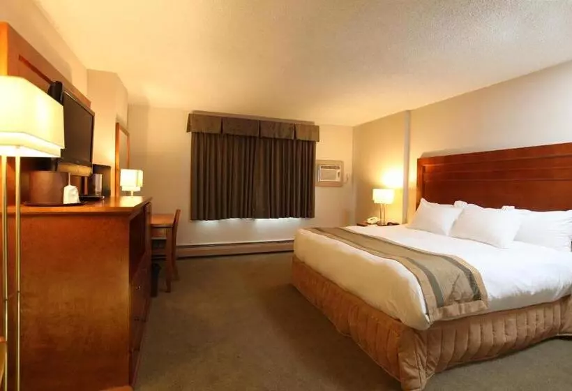 キングサイズベッドのスタンダードルーム, St. Albert Inn & Suites