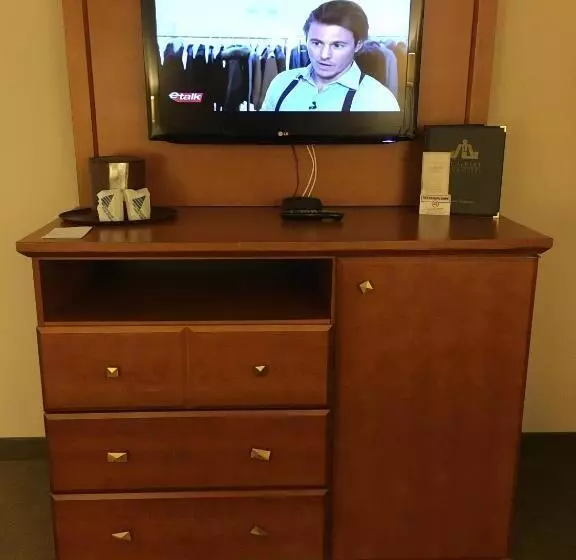 スイート, St. Albert Inn & Suites