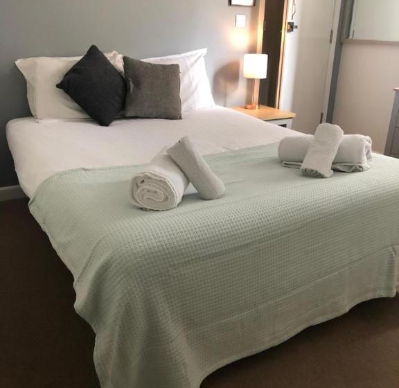 スタンダードルーム, Starboard Stays