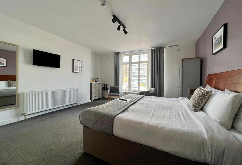 キングサイズベッドのスタンダードルーム, Starboard Stays