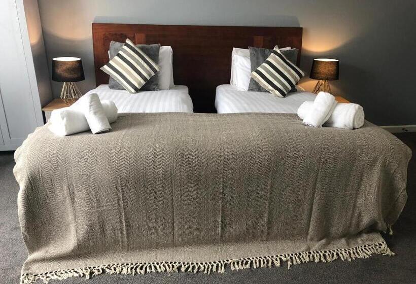 スタンダードルーム, Starboard Stays