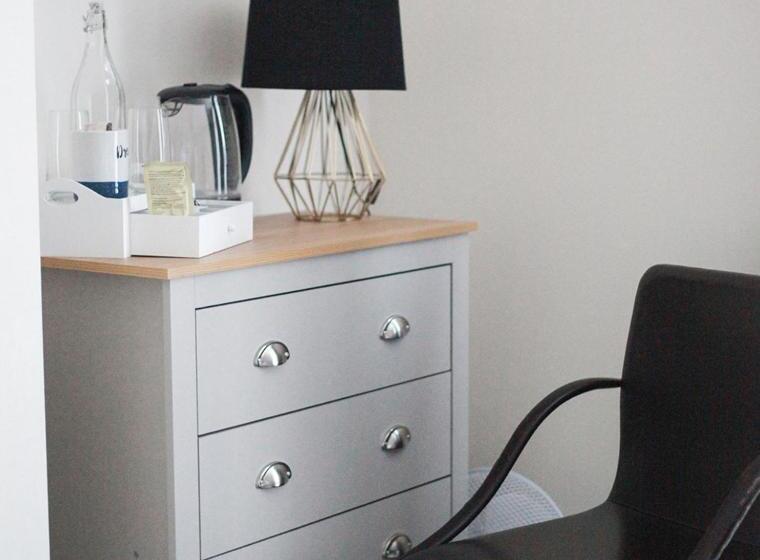 スタンダードルーム, Starboard Stays