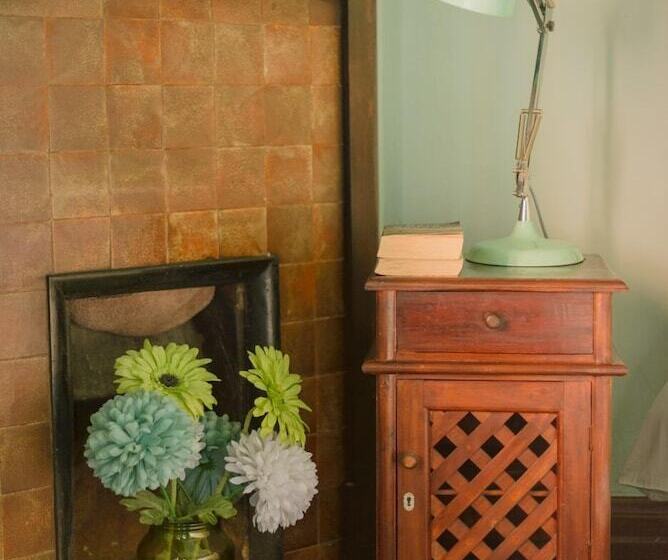 标准间, Golden Eagle