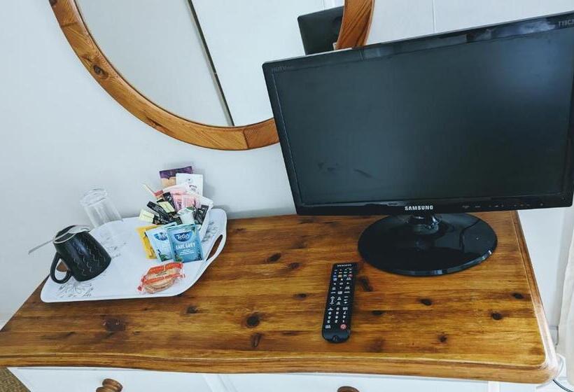 Номер Стандарт, The Manor House Inn