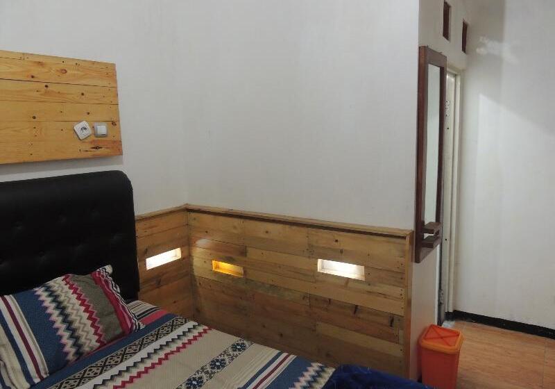 Номер Стандарт, The Mayfield Seamer