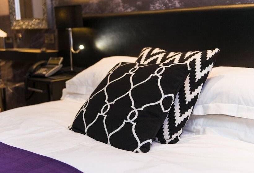 Номер Стандарт, The Mayfield Seamer