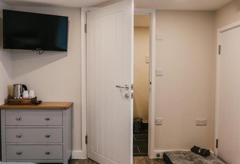 스탠다드 룸 킹사이즈 침대, The Rest And Be Thankful Inn