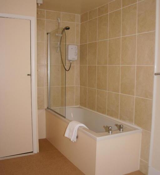 スタンダードルーム, The Wheatsheaf