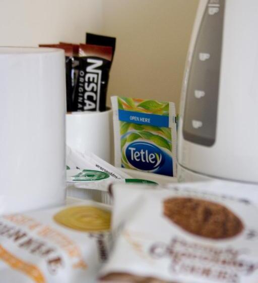 スタンダードシングルルーム, The Wheatsheaf